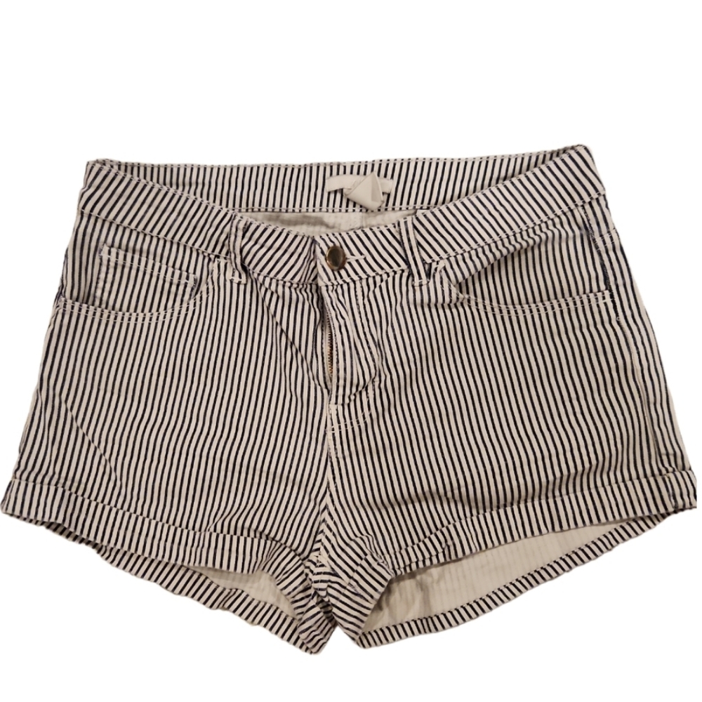 H&M Shorts Striped Size 6